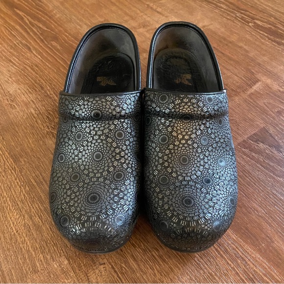 Dansko Clogs - Picture 3 of 6